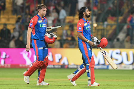RCB_VS_DC_0144